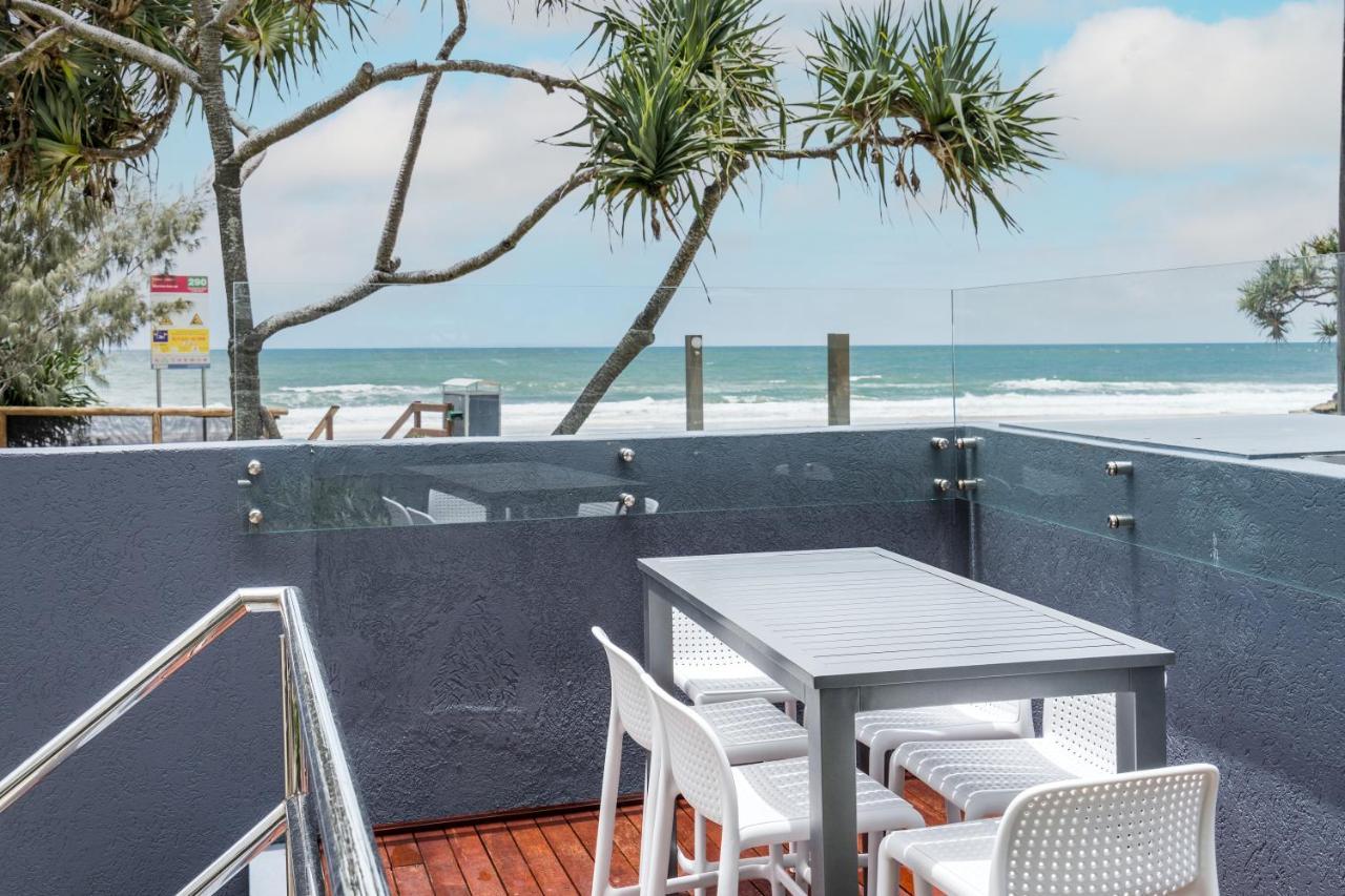 Rolling Surf Resort Caloundra Esterno foto